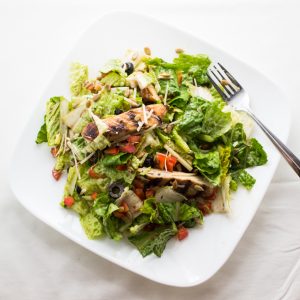 Crunchy basil romaine salad