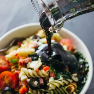 This is a ridiculously good hearty pasta salad that anyone can make. It's simple and easy with only 3 steps and it's a one-pot type of recipe!