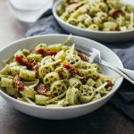 Pesto pasta salad with sun-dried tomatoes