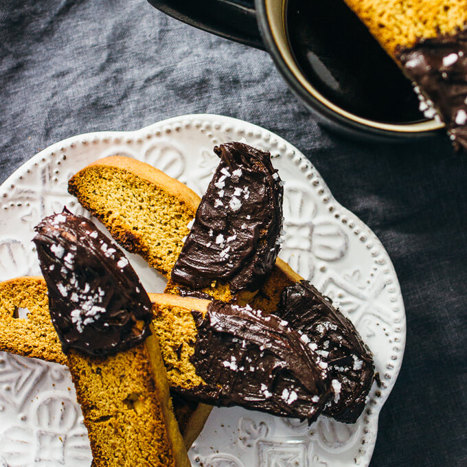 Gingerbread biscotti with chocolate and sea salt