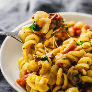 Jalapeño cheeseburger pasta