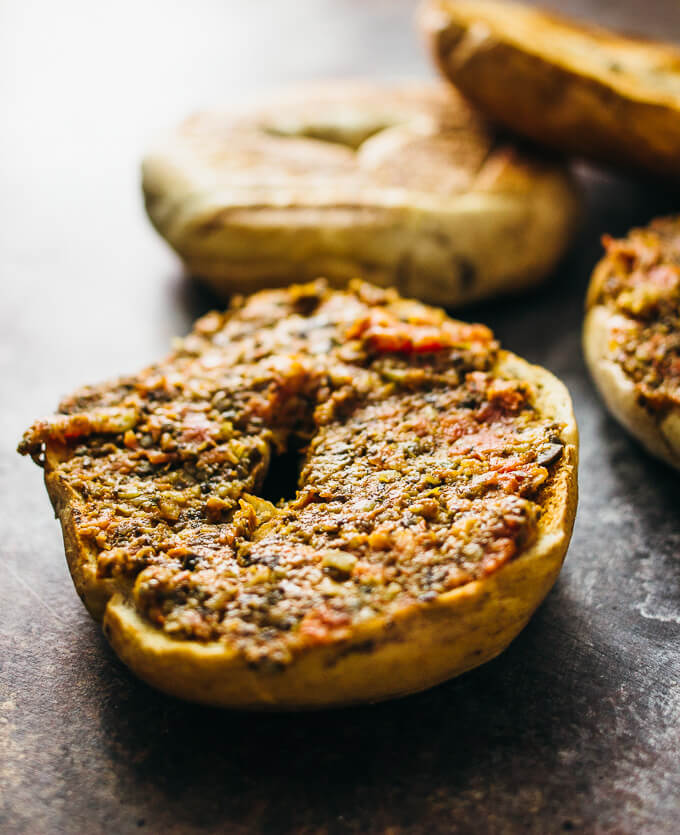Sun-dried tomato tapenade bagels