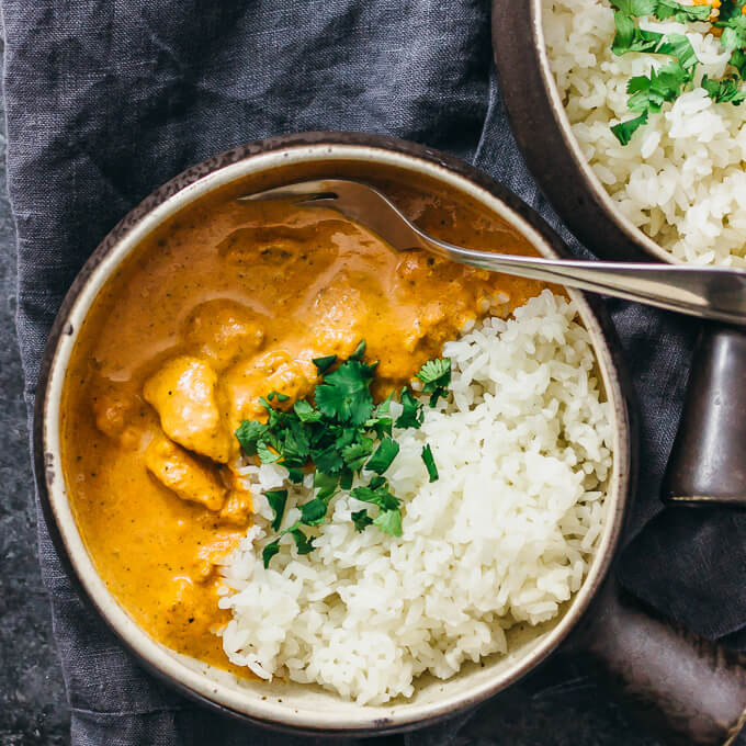 overhead view of chicken tikka masala