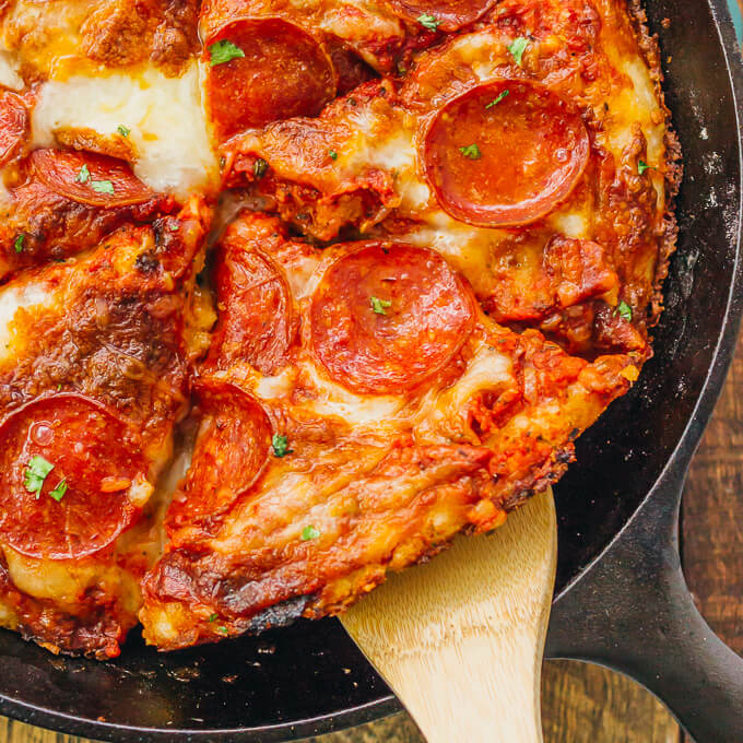 Learn how to make pizza in a pan by following this easy recipe to make homemade pizza dough -- no kneading required.