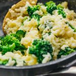 This is a simple broccoli cheddar risotto recipe: a comforting vegetarian dinner that's easily cooked using just one pot.