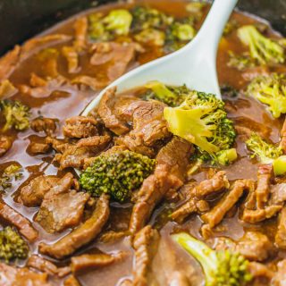beef and broccoli in a slow cooker