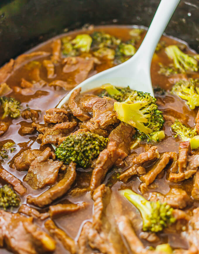 https://www.savorytooth.com/wp-content/uploads/2017/07/slow-cooker-beef-and-broccoli-6.jpg