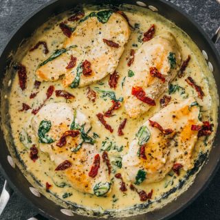 overhead view of tuscan chicken in pan