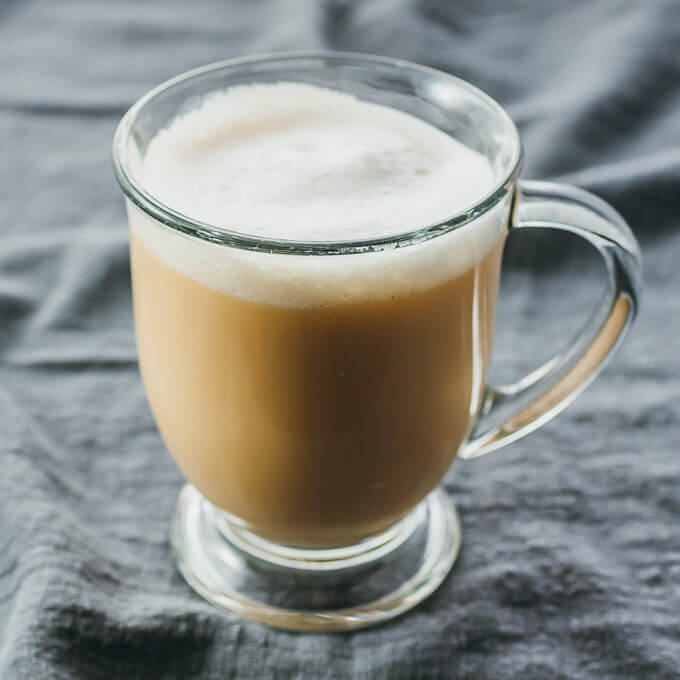 Making a london fog drink (earl grey tea latte) with few calories that's low carb and vegan