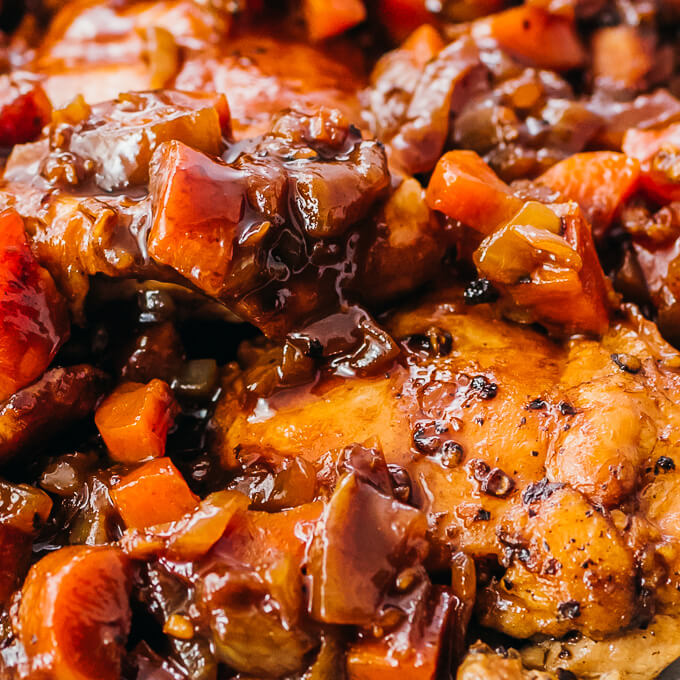 close up view of balsamic chicken thighs