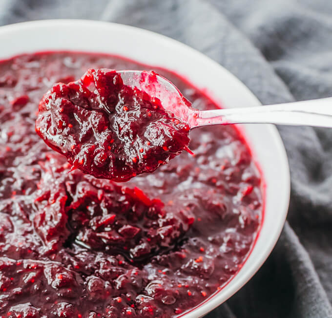 sponning up low carb keto cranberry sauce made without sugar