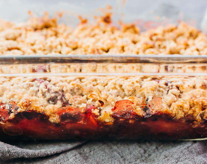 closeup view of apple crisp in baking dish