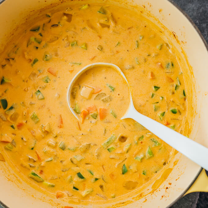 vegetable soup in dutch oven