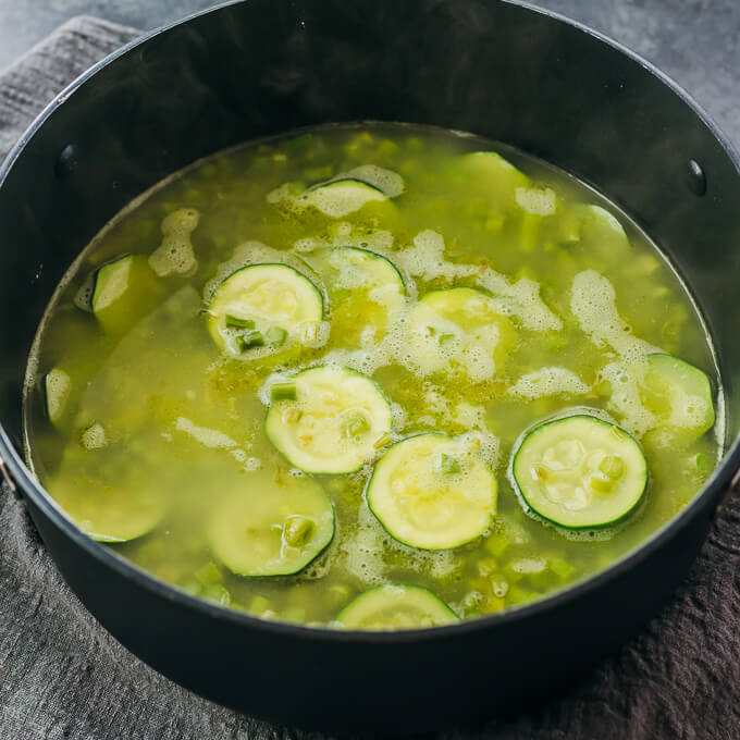 boiling asparagus and zucchini