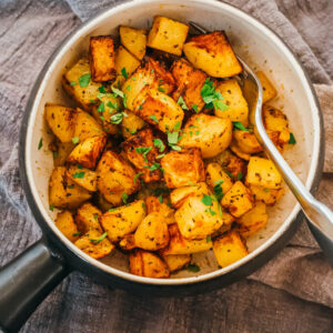air fryer potatoes served in bowl