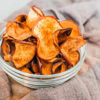 apple chips in a bowl